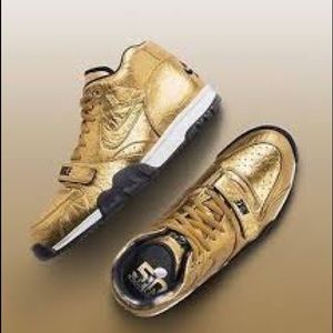 Nike air trainer 1 premiums Q NFL (metallic gold)